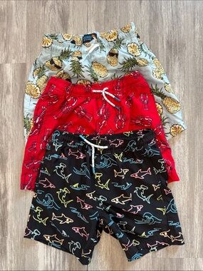 Boys Swim Trunks Bundle M (8)